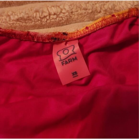 🌺 Farm Rio One-Piece Swimsuit – Size XS/Small – NEW - Picture 5 of 6